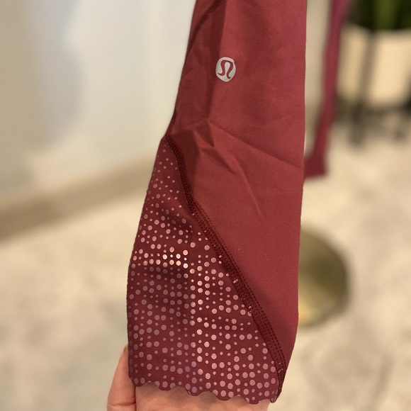 Lululemon Running Leggings | Size 4 | Burgundy | Reflective | GREAT Condition - Picture 7 of 7